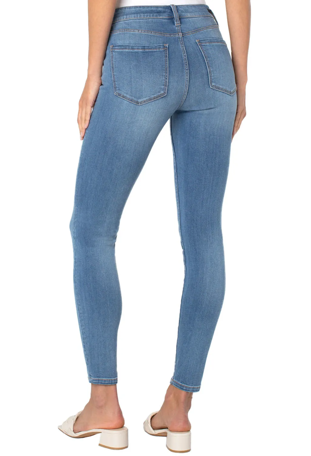 ABBY SKINNY HIGH PERFORMANCE DENIM IN LIGHT DENIM