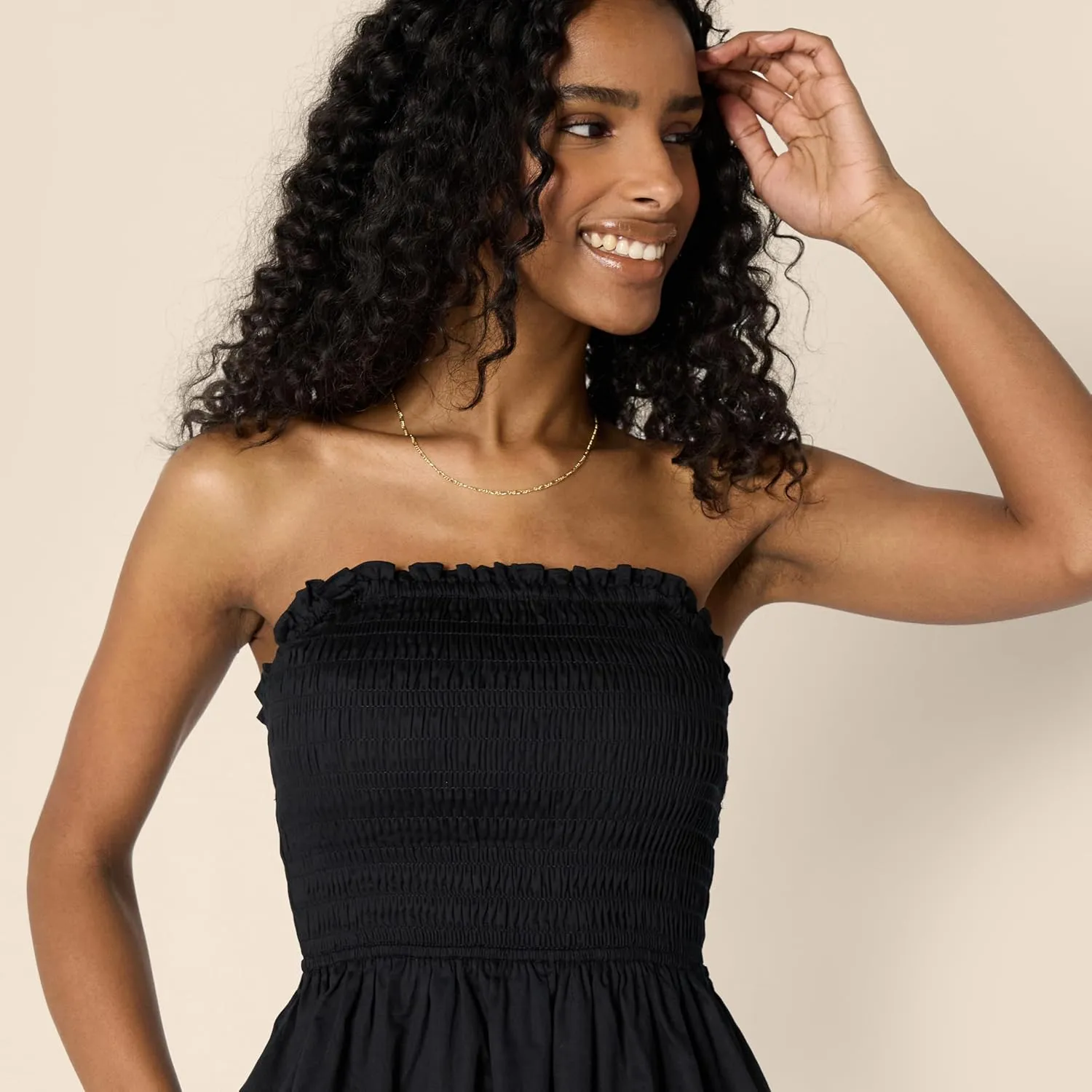 Amazon Essentials Women's Regular-Fit Cotton Sateen Smocked Bodice Short Dress