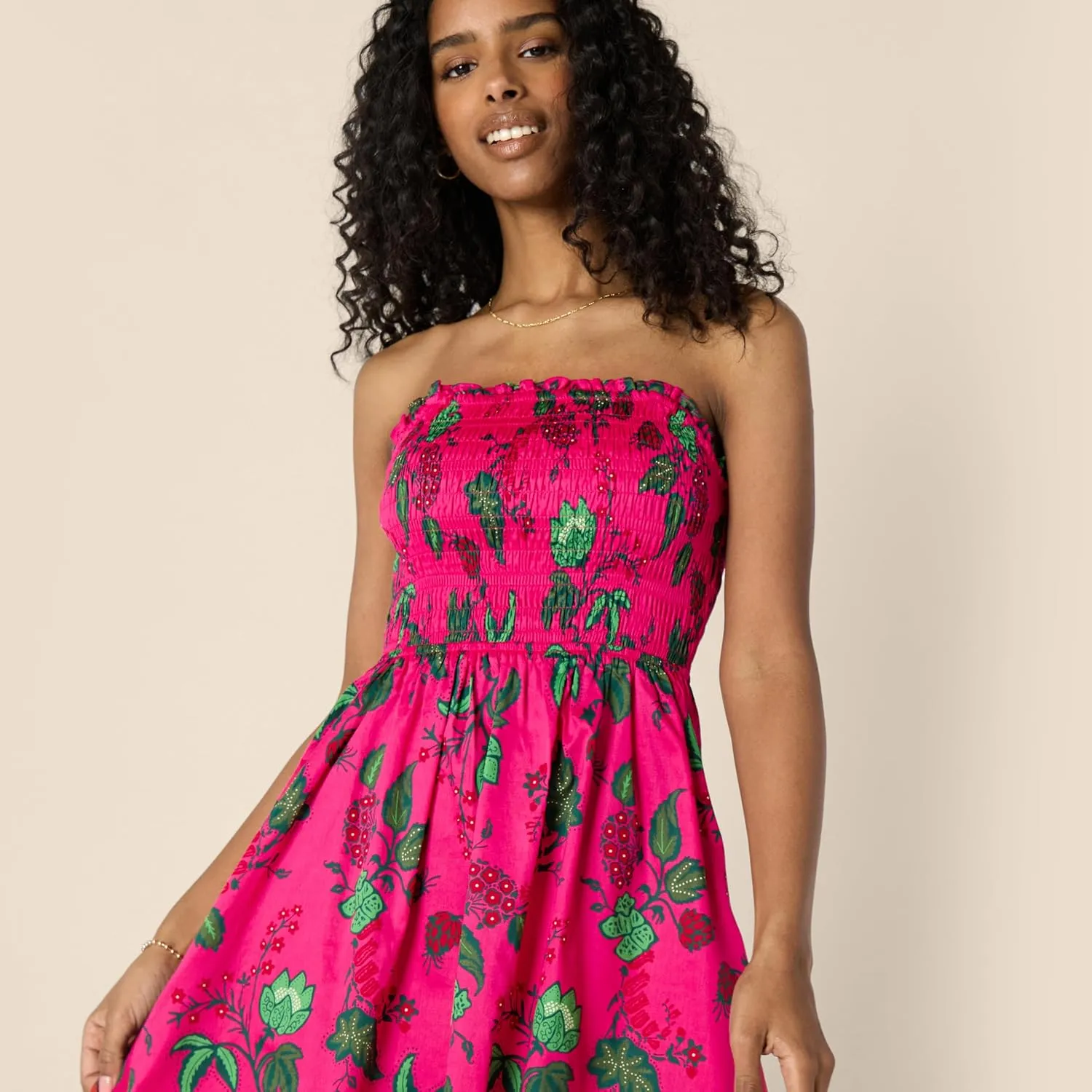 Amazon Essentials Women's Regular-Fit Cotton Sateen Smocked Bodice Short Dress