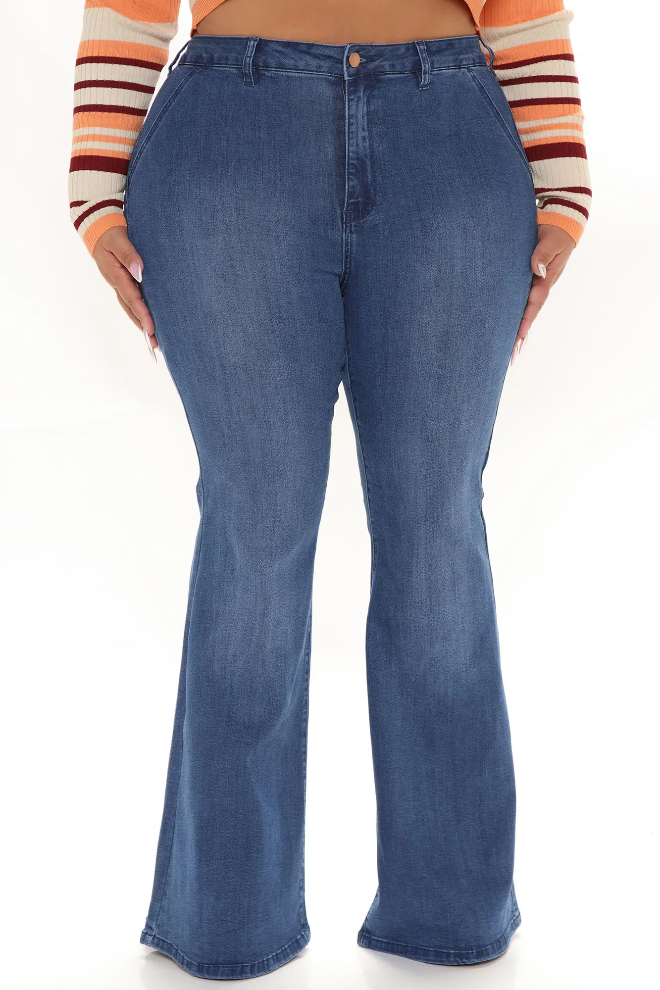 Aspen Curvy Stretch Flare Jeans - Medium Blue Wash