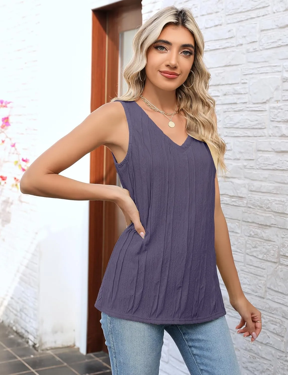 LUYAA Women's Summer V Neck Tank Tops Casual Textured Sleeveless Shirts Loose Basic Tanks