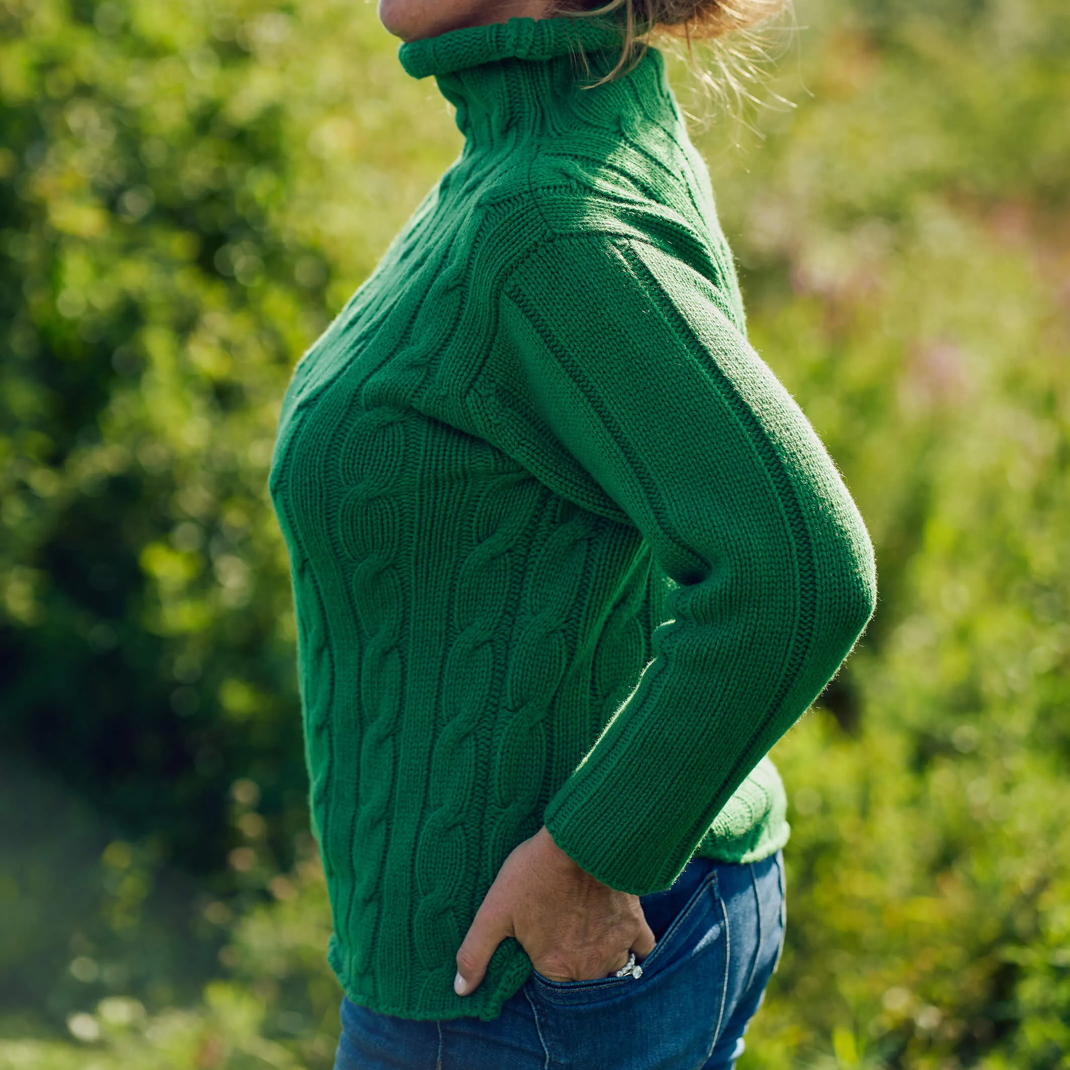 The Laiose 6-Ply Cashmere Funnel Sweater