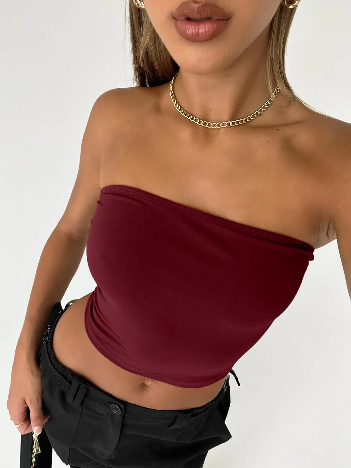 Trendy Queen Womens Tube Tops Strapless Crop Tops Basic Backless Sleeveless Bandeau Going Out Cute 2025 Summer Outfits